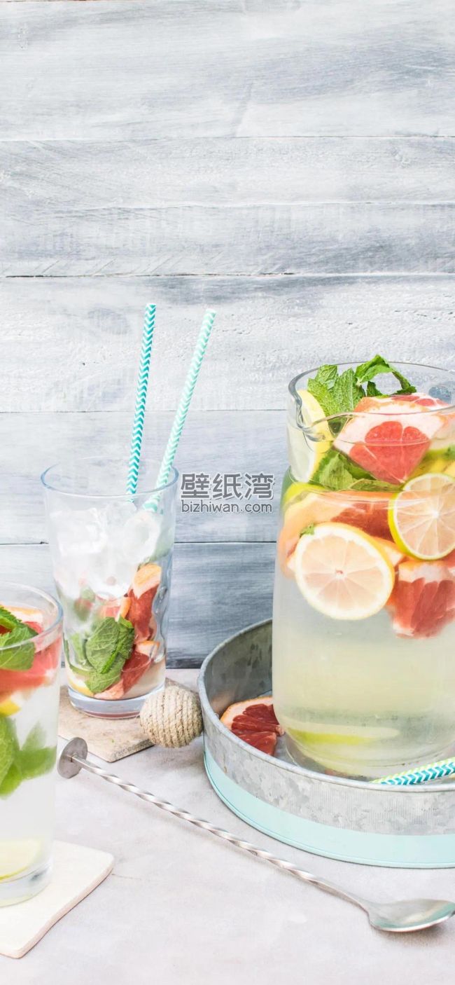柠檬薄荷水果水 搭配冰块和吸管的清新饮品 手机壁纸