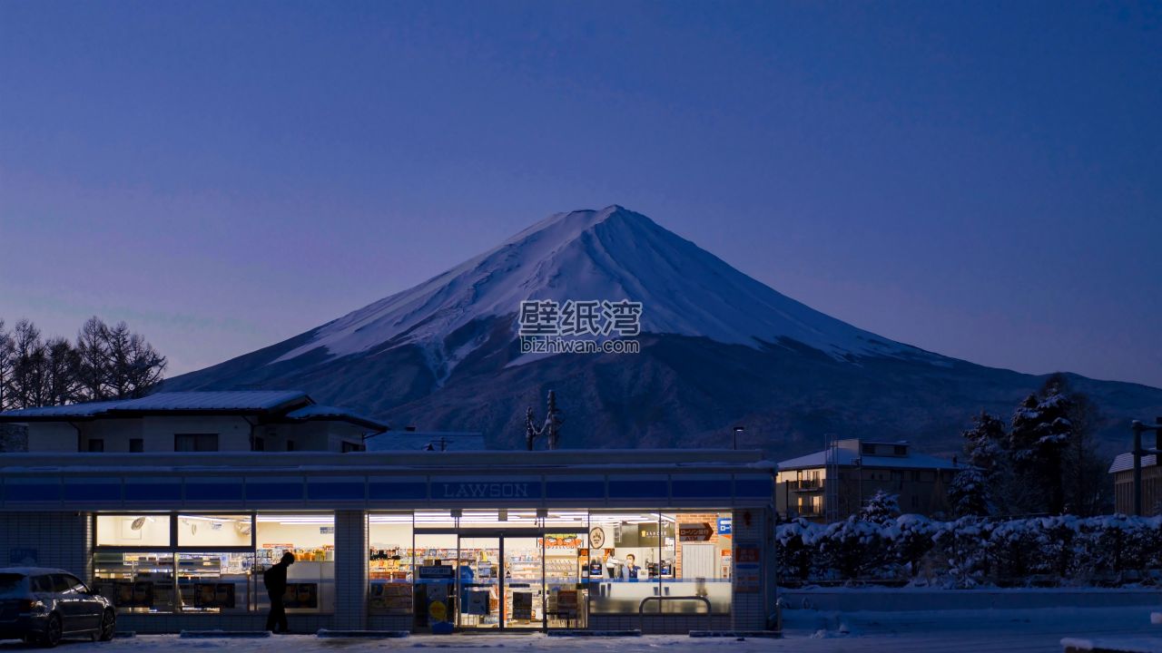 富士山前的便利店夜景 8K壁纸图片下载