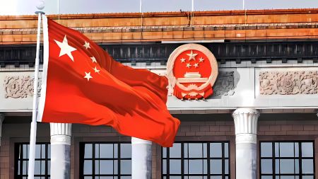 中国国旗在天安门城楼前飘扬 国旗壁纸图片