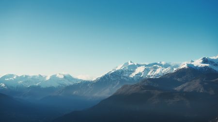 雪山与蓝天的壮丽景色 唯美风景6K壁纸图片
