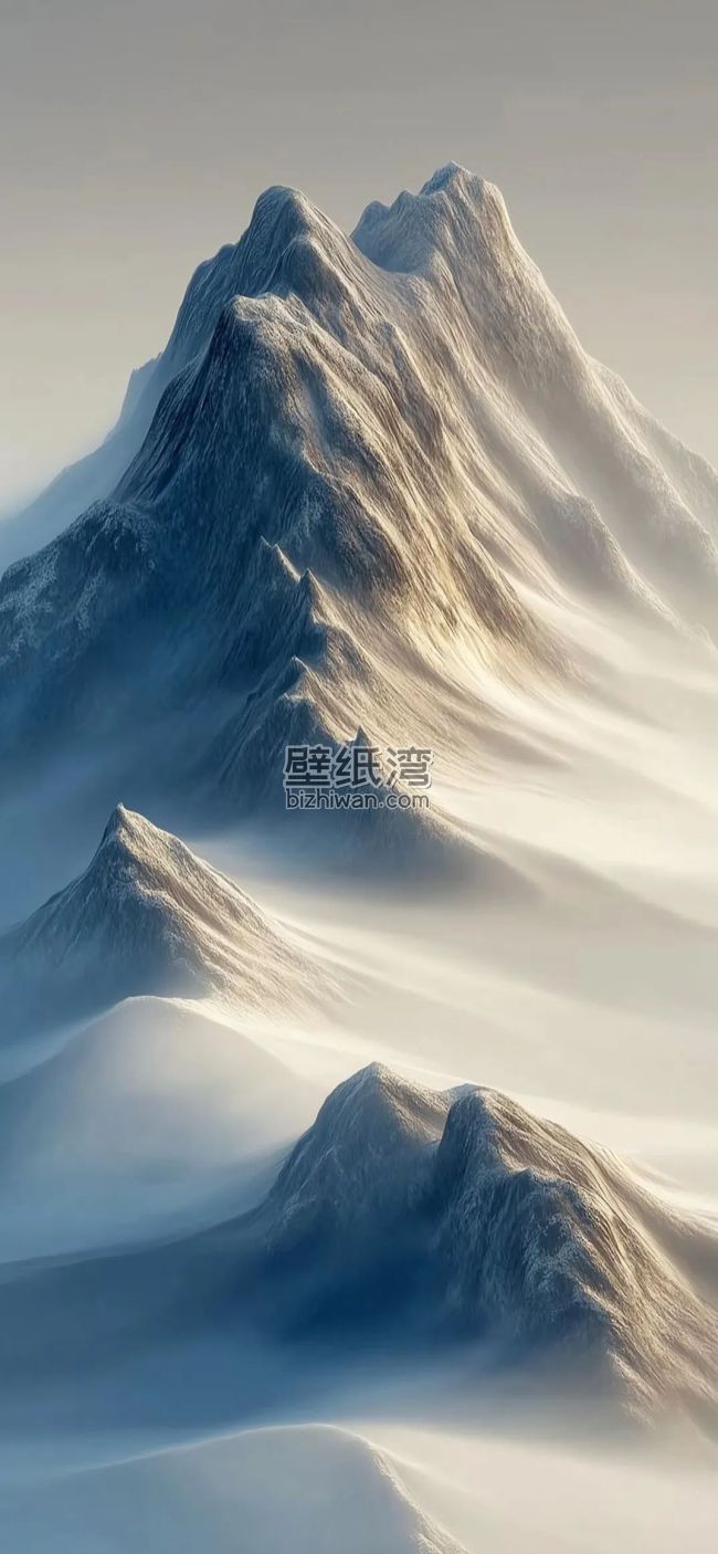 雪山峰峦在薄雾中若隐若现