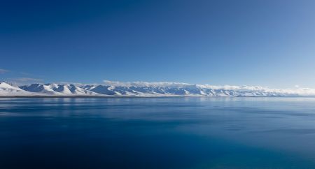 纳木错湖 雪山与湖泊 风景4K壁纸